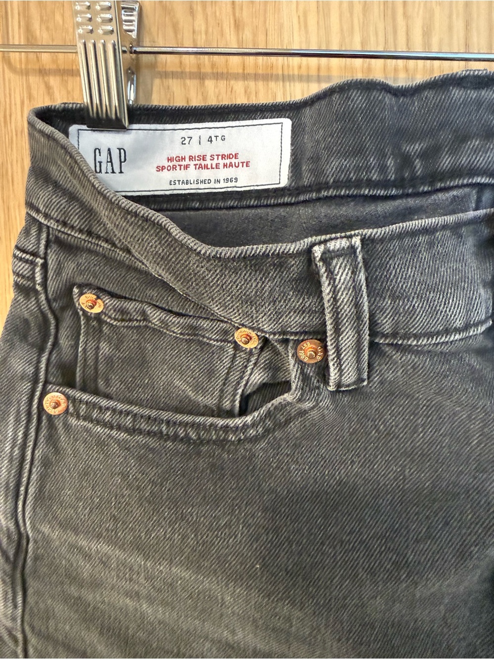 GAP Women’s Wide Leg Jeans Charcoal Black